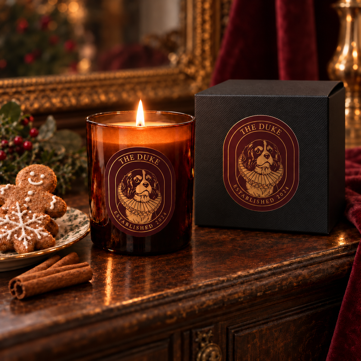 The Duke Gingerbread geurkaars met zwarte geschenkverpakking